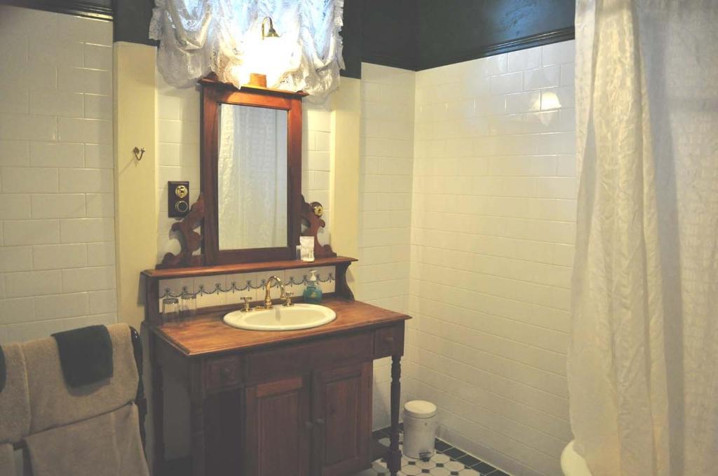 Ormiston House Bed & Breakfast Strahan Phòng bức ảnh