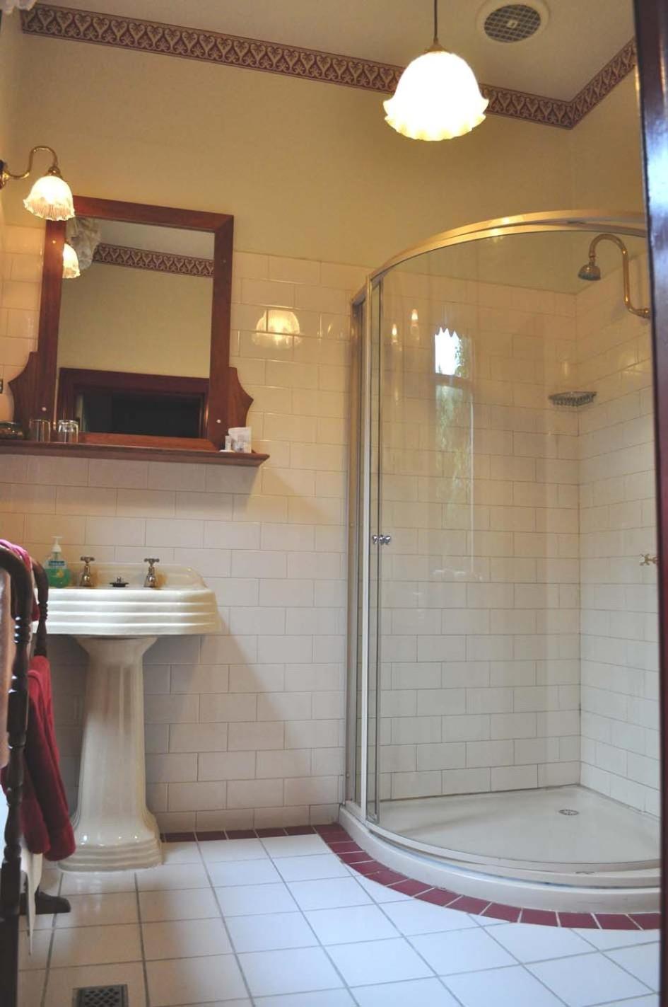 Ormiston House Bed & Breakfast Strahan Ngoại thất bức ảnh